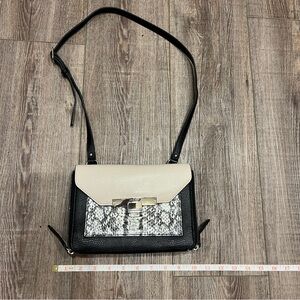 Nine West cross body purse